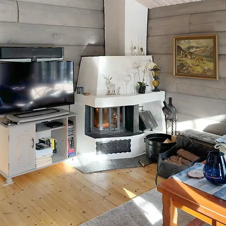 5 Person In Drangedal-by Traum *