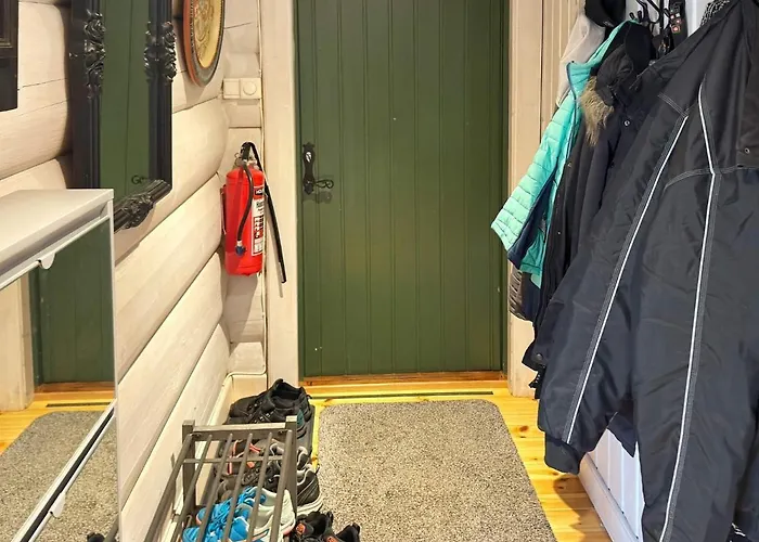 5 Person In Drangedal-by Traum Drangedal