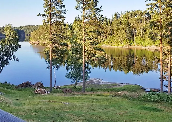 5 Person In Drangedal-by Traum